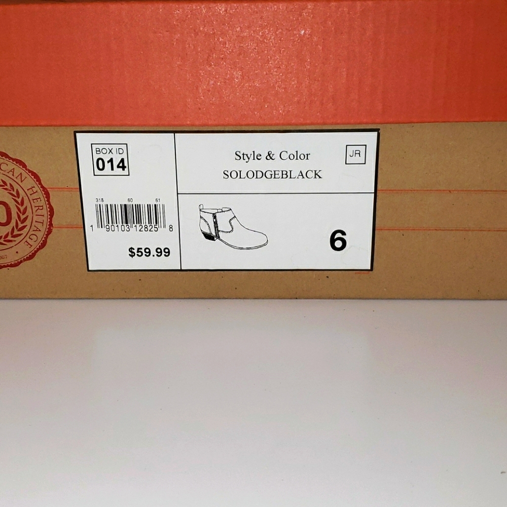 Boots - Picture 6 of 6